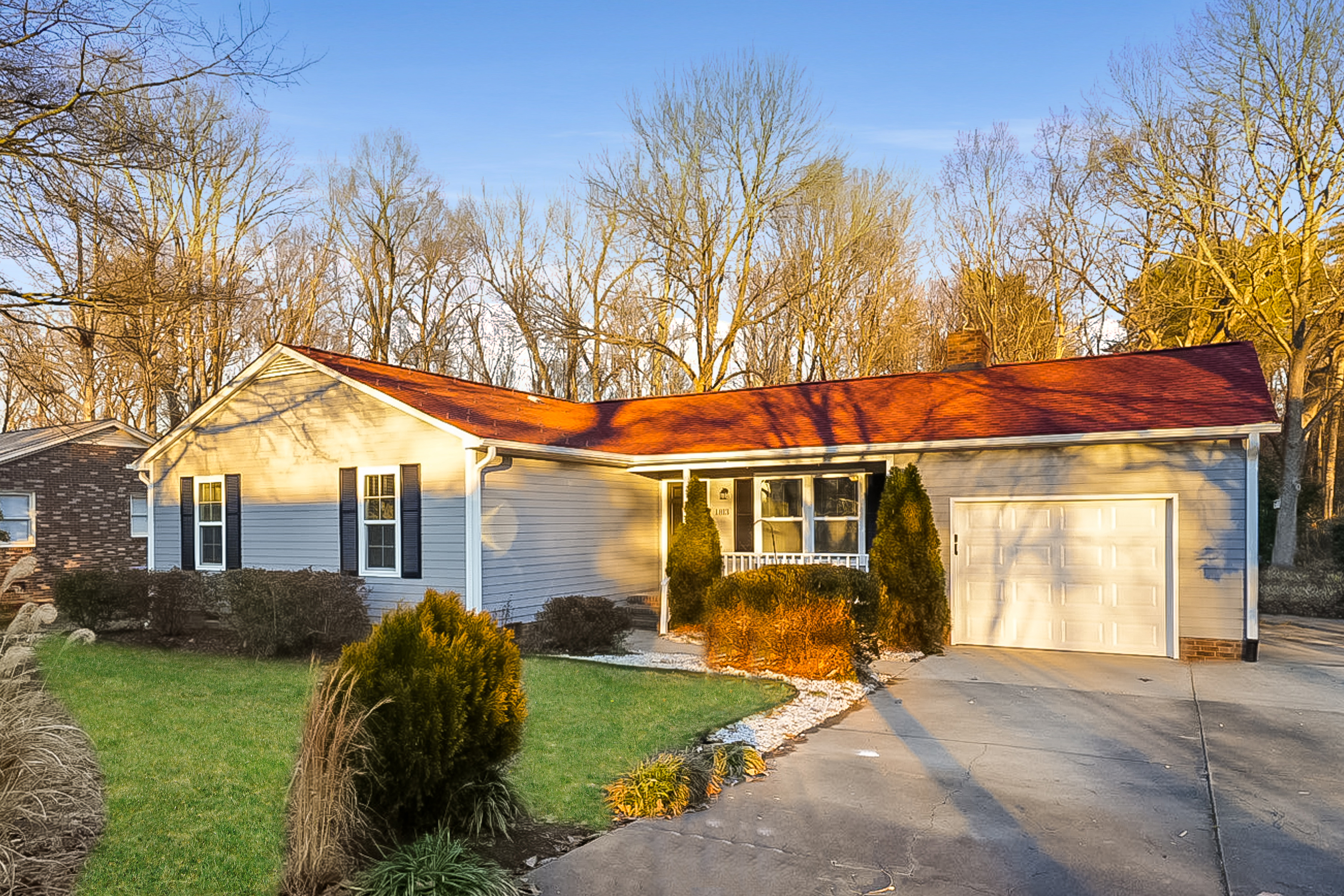 1813 DORSETT ST BURLINGTON, NC 27215